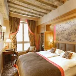 La Perle 3* Paris