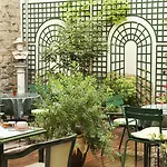 Hotel La Perle Paris