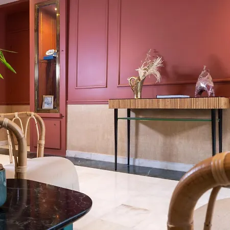 La Perle Hotel 3*